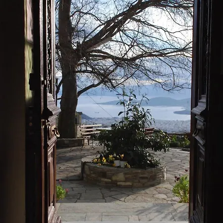 Guest house Archontiko Stafylopati 3*