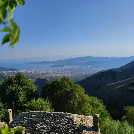 Archontiko Stafylopati Πανσιόν