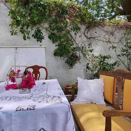 Guest house Archontiko Stafylopati Makrinitsa