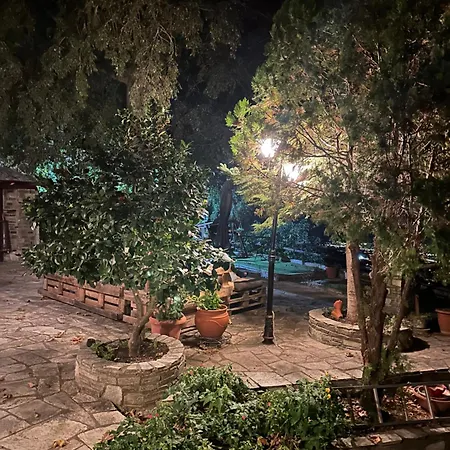 Archontiko Stafylopati 3*