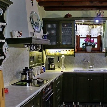 Archontiko Stafylopati 3*