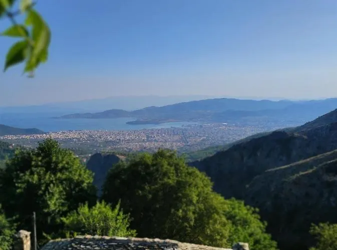 Archontiko Stafylopati Πανσιόν