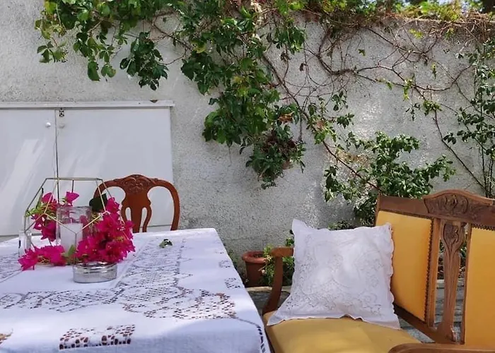 Πανσιόν Archontiko Stafylopati Μακρινίτσα