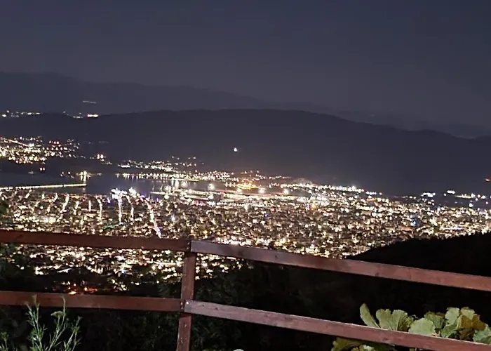 Πανσιόν Archontiko Stafylopati 3*