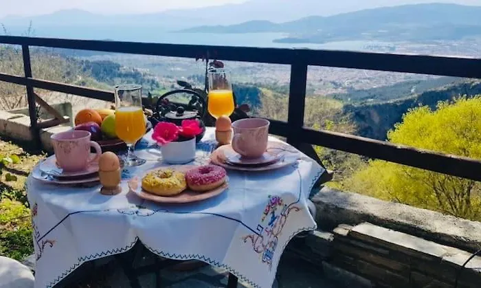 Archontiko Stafylopati Πανσιόν 3*