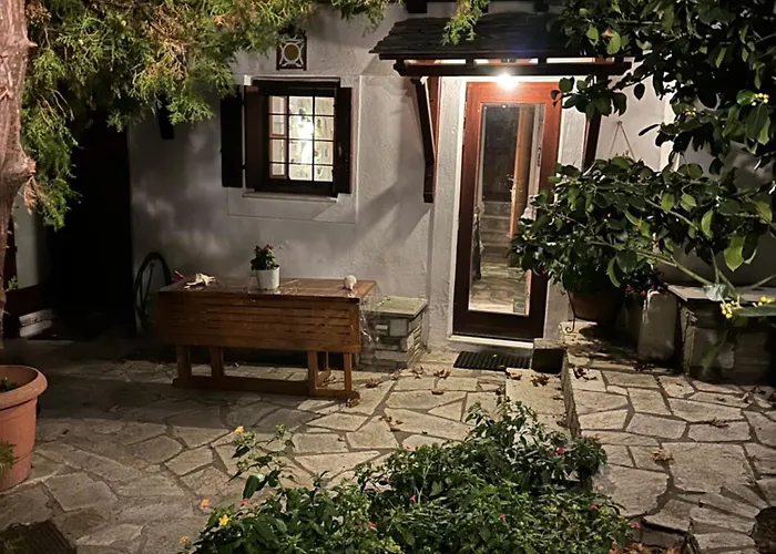 Archontiko Stafylopati Πανσιόν